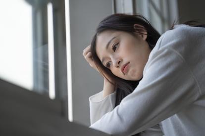 恋愛感情の賞味期限は3年 を痛感した女性たち 4 思い出すのは彼のことではなく 1 2 Mimot ミモット