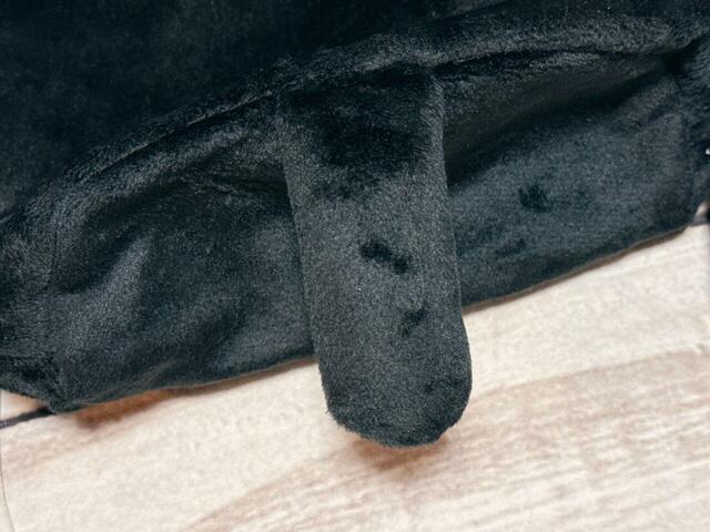 【カルディ ニャップザック】背面にはふっくらふわふわのしっぽ付き！