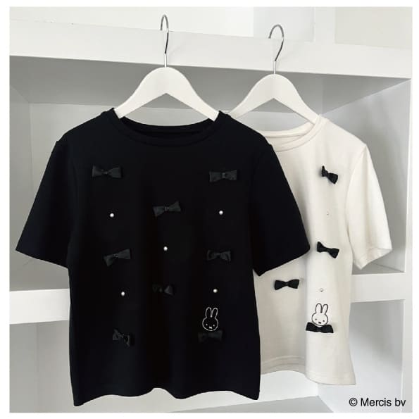 程よくフィット感のあるコンパクトなシルエットがスタイルアップ効果◎