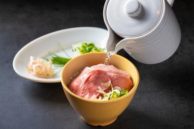 牛タンひつまぶし