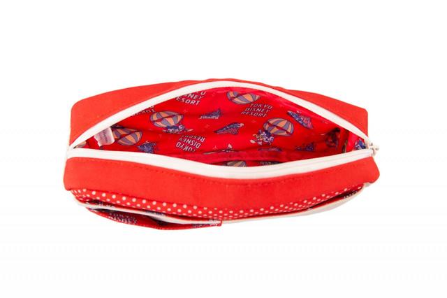 ペンケース 1,800円｜サイズ：幅約20×高さ約11×マチ約5cm