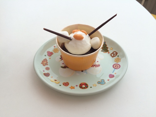 チョコレートケーキ、スーベニアプレート付き