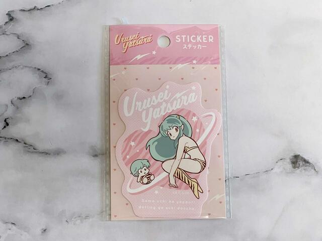 【100円ショップ×うる星やつら】絵柄は4種類展開。こちらはAデザインです。サイズは8.6cm×6.5cm