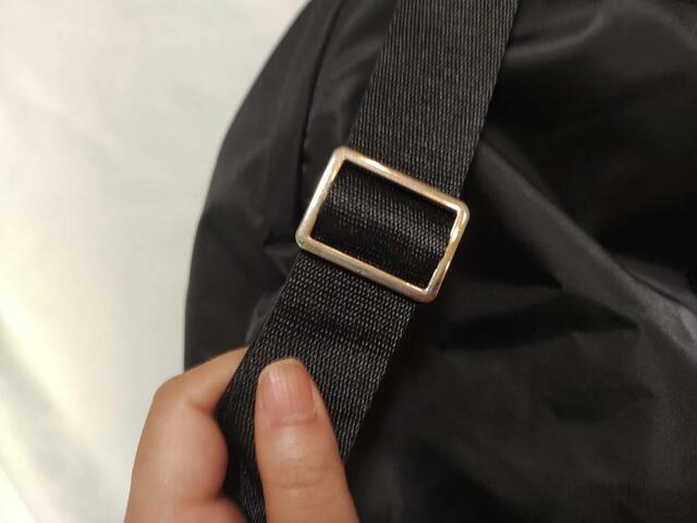 アジャスター付きなので調節できる