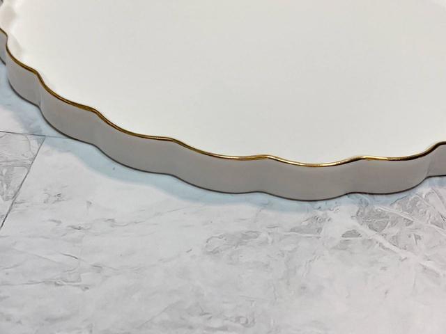 【Francfranc（フランフラン）】パステルスカラップ プレート M ホワイト／税込1,200円