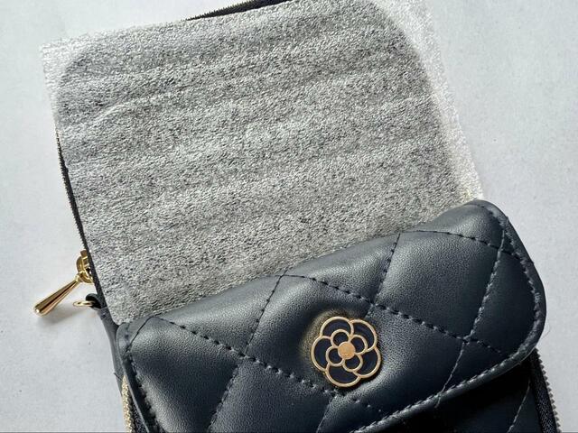 【宝島社 CLATHAS スマホポーチBOOK】商品に傷がつかないように配慮されています