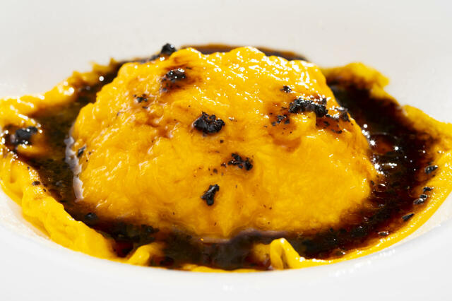 「トリュフオムライス」＜期間：2026年4月1日〜＞【朝食に「トリュフ香るオムライス」はいかが？『ハイアット リージェンシー 横浜』が朝食メニューをリニューアル！】