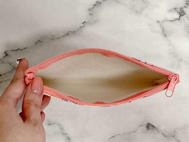 【100円ショップ×うる星やつら】ポケットはないシンプルな作り