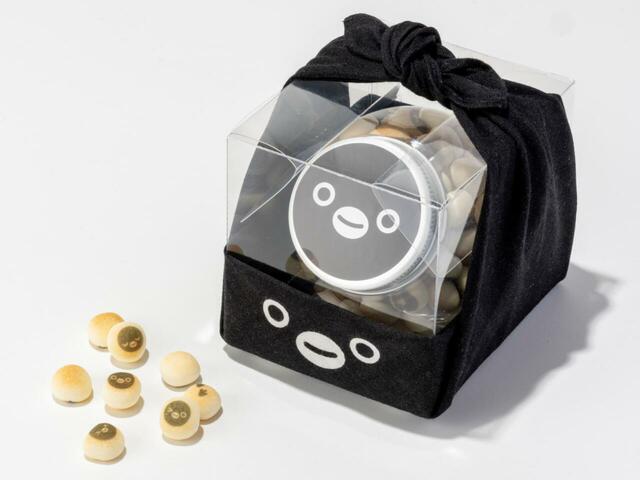 「Suicaのペンギンボーロ」<価格:734円(税込)>【GWもこれを選べば間違いなし!「グランスタ東京」「グランスタ丸の内」2024年オープンショップ“一番売れた逸品”をご紹介!】