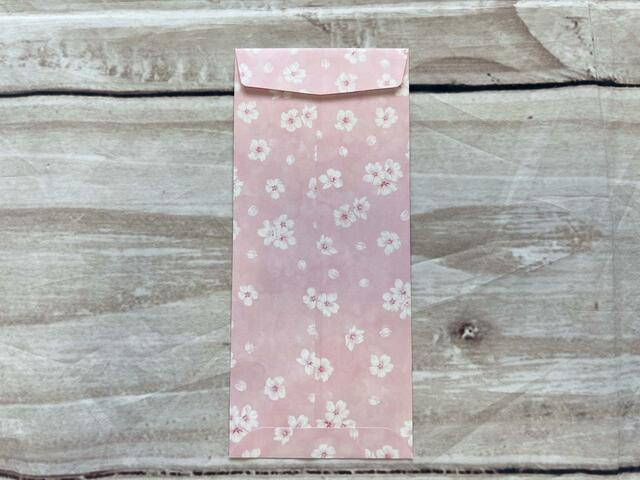 裏面も桜の総柄で豪華♪