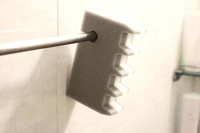 【ダイソー】引っ掛けられるバススポンジ／100円