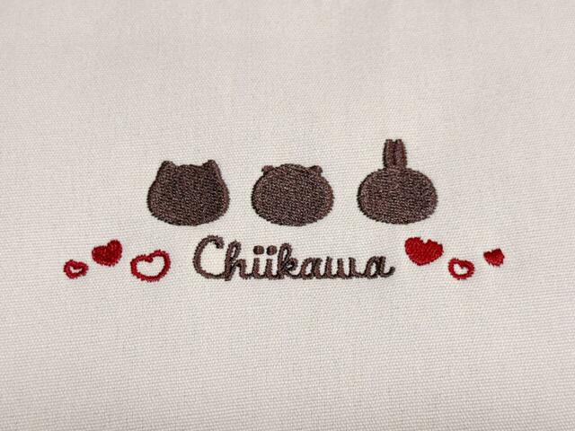 ちいかわたちのシルエットが刺繍されています♪