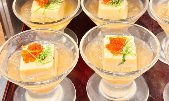【銀座朝食ラボ 玉子豆腐のジュレ寄せ】キラキラでプルプルの玉子豆腐