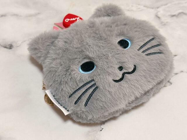 コスメを収納してみました!サイズ(約)幅16.5×高さ14.5×奥行き2.5cm【スタバ新作】「ファーポーチキャット」