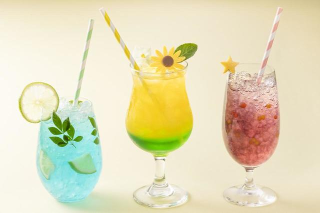 “ダッフィー＆フレンズのテイスティ・サマー・サプライズ” スペシャルドリンク