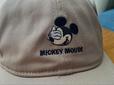 【しまむら ミッキーキャップ】ミッキーのポーズがおしゃれな雰囲気 © Disney