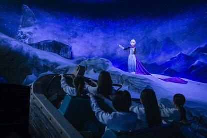 フロアライト　ディズニー　アナと雪の女王　アナ雪 ディズニー新エリア】全てが完璧！世界に誇れる！絶対乗るべき「アナ雪