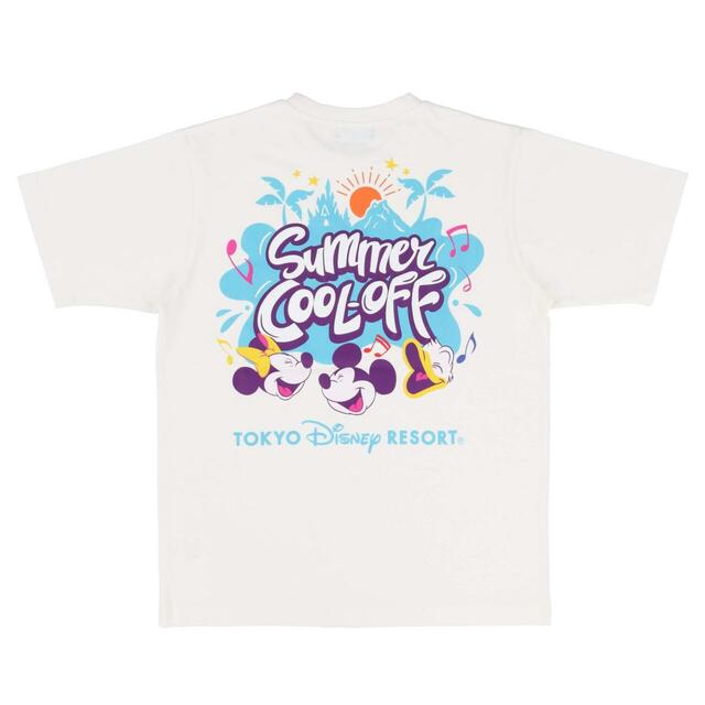 Tシャツ 3,900円｜東京ディズニーリゾート スペシャルイベント「サマー・クールオフat Tokyo Disney Resort」Mrs. GREEN APPLEコラボグッズ｜販売店舗：東京ディズニーランド「ディズニー＆カンパニー」、東京ディズニーシー「エンポーリオ」｜発売日：2025年7月24日（木）