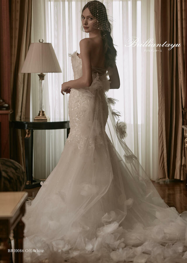 クラウディア｜「Brilliantayu （ブリリアンターユ）」新作ウェディングドレス｜BRI-0086_OffWhite