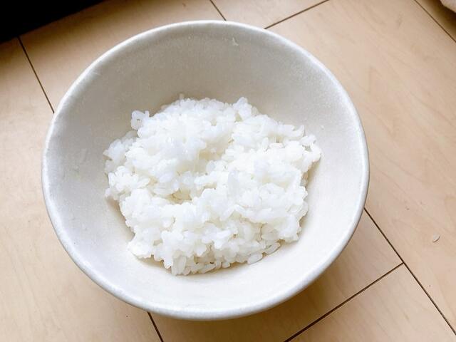 【セリア ごはんが炊ける袋】お米が固い場合はもう一度お湯で炊いてください