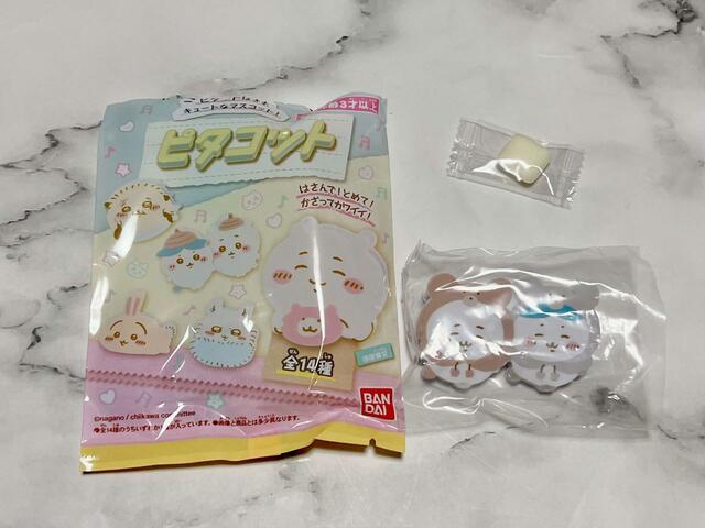 【ピタコット　ちいかわ】お菓子はソーダ味のガムです♪