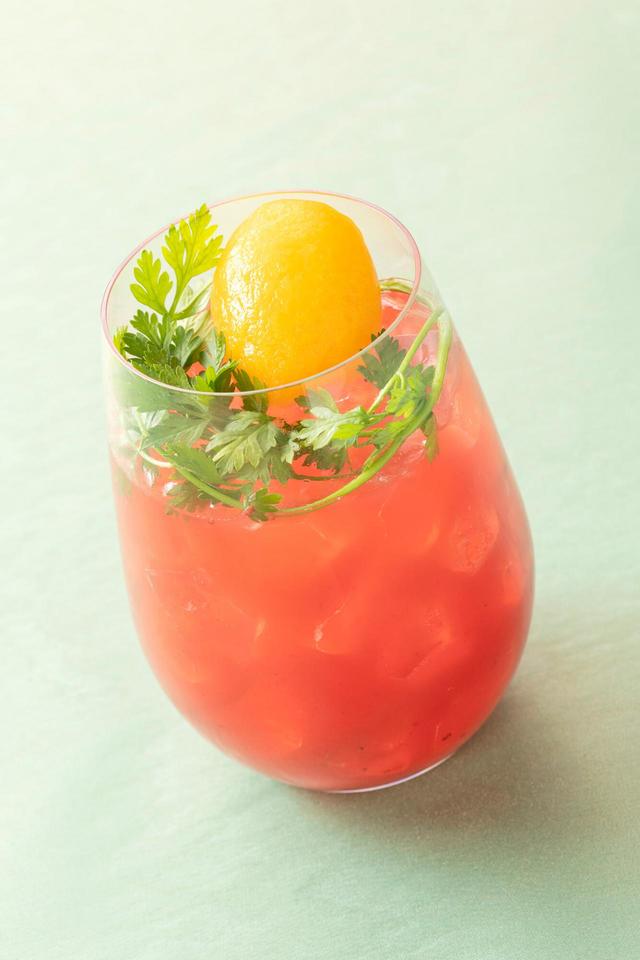 “ディズニー・イースター”スペシャルドリンク 1,400円｜ディズニーアンバサダーホテル「エンパイア・グリル」