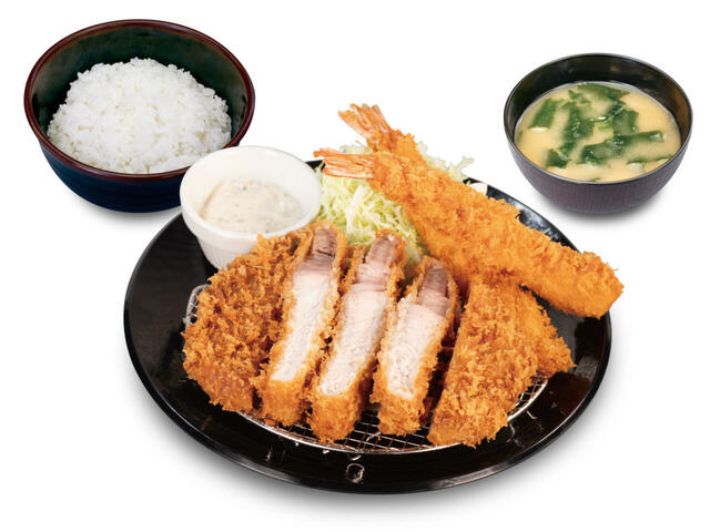 ・超厚切りリブロースかつ＆海老フライ（1枚）定食　1,250円→海老フライが2尾になって価格はそのまま1,250円【松のやの「倍量フェア」】