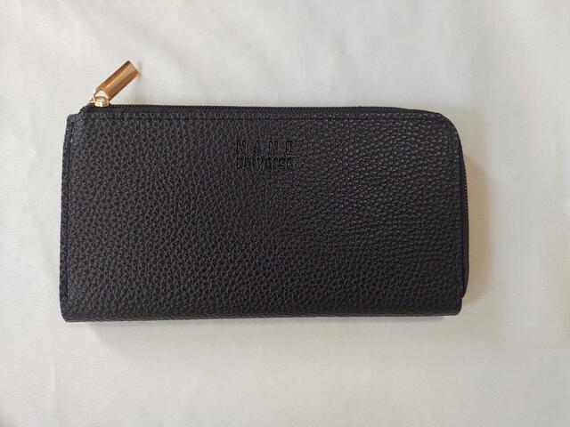 ユニセックスなデザイン