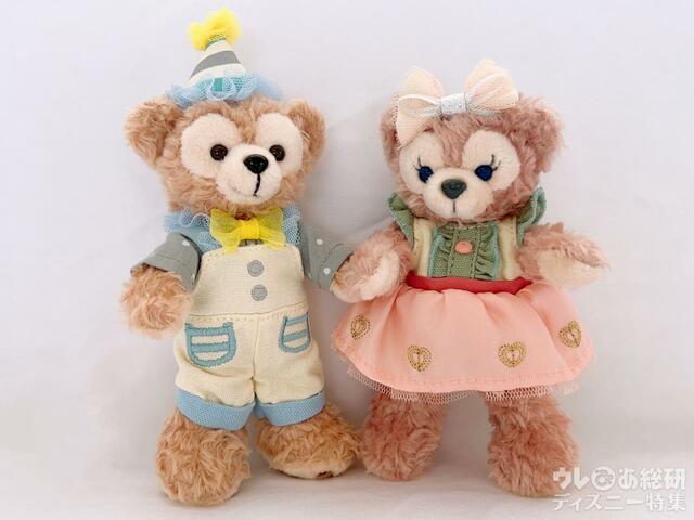 「ダッフィー&フレンズのフロム・オール・オブ・アス」ぬいぐるみバッジ