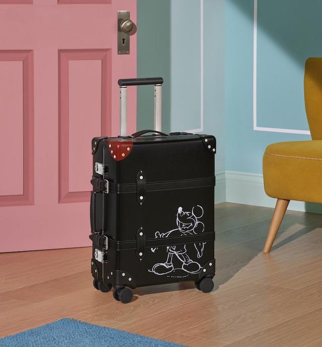 ミッキーマウスデザインのグローブ・トロッターのアイテム