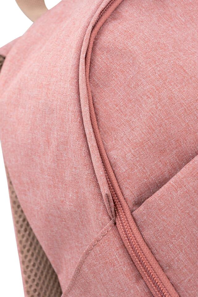 【ワークマン×フルクロ　たためて自立する 2WAY 撥水デイリュック】メインファスナーの上には雨よけの布が付いています