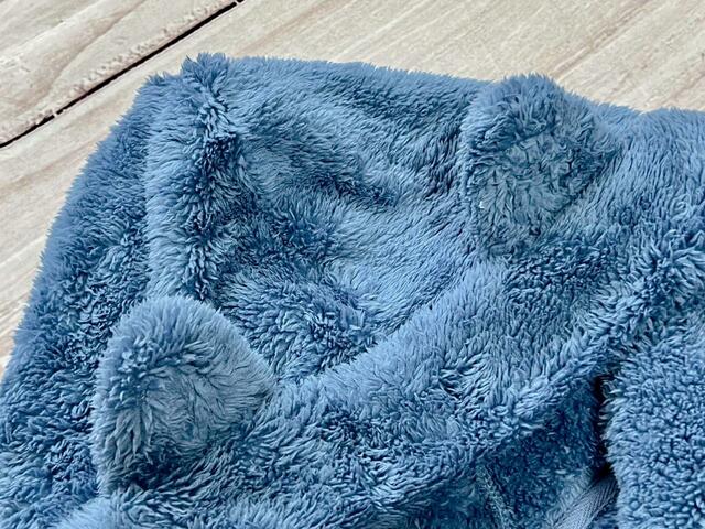 ネコミミがピョコンと立ち上がる仕様です！【GU（ジーユー）マシュマロフィールラウンジパーカ(長袖) Chiikawaちいかわ ブルー】