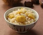 「栗ご飯」＜期間：2025年9月26日〜＞【【大かまど飯 寅福】炊き立ての新米がお替りし放題！「松茸ご飯」「栗ご飯」「秋刀魚の塩焼き定食」が期間限定で登場！】