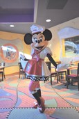 キュートなミニーちゃんに出会えるグーフィーズキッチン
