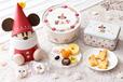 東京ディズニーリゾート「ディズニー・クリスマス」スペシャルグッズ|販売店舗:東京ディズニーランド「ワールドバザール・コンフェクショナリー」、東京ディズニーシー「ヴァレンティーナズ・スウィート」|発売日:2025年11月10日(月)