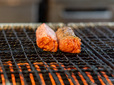 【ブロンコビリー ブロンコおじさんのこだわり炭焼きがんこハンバーグ(200g)】店内で焼き上げるライブ感が魅力で店内が美味しそうな匂いに包まれます