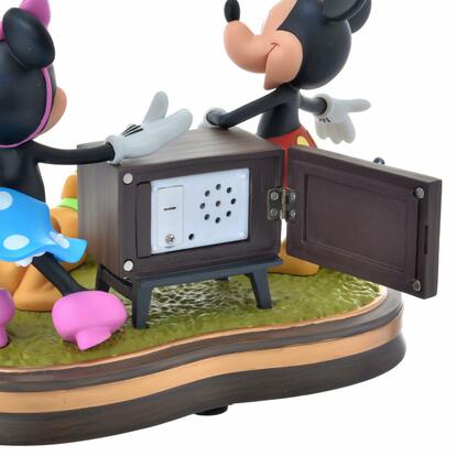 ディズニー ERAS 100周年 フィギュア ミッキー ミニー プルート