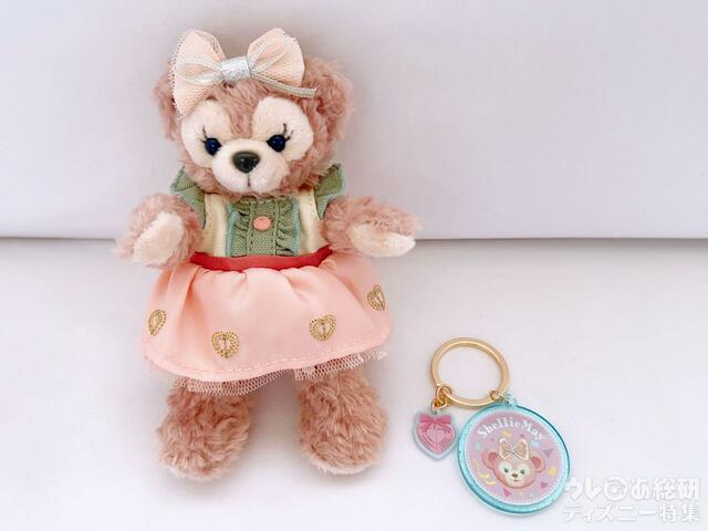 「 ダッフィー＆フレンズのフロム・オール・オブ・アス 」キーチェーンセットとぬいぐるみバッジ