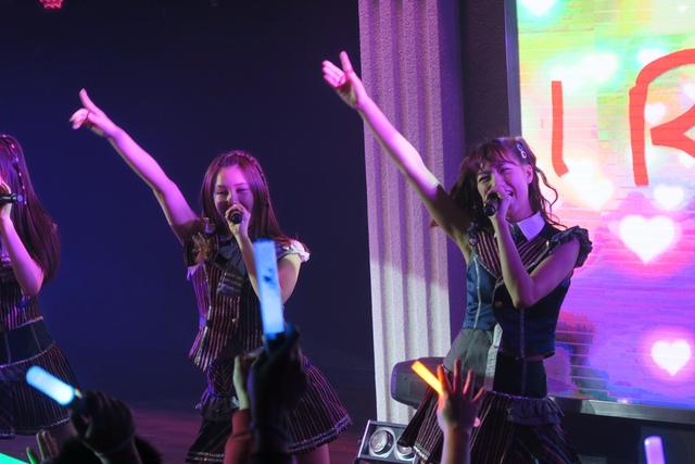 鈴木まりや「マーラータンを食べて、小籠包を食べて、タピオカを飲んで、焼小籠包も食べたね。全部大切な思い出です。卒業おめでとう」と彼女らしいはなむけの言葉で。