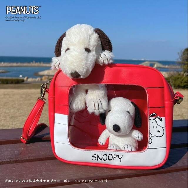 【ベルメゾンのPEANUTSバッグ人気ランキング 4位】「【ファンと作った】 ぬいぐるみ収納ショルダーバッグ」4,490円(税込)