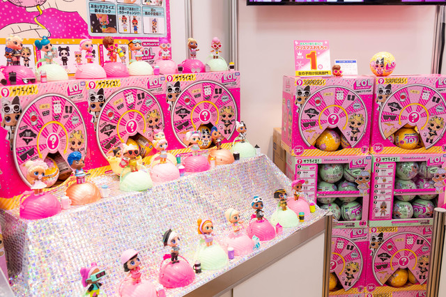 L.O.L.サプライズ！シリーズ3　9サプライズ！コンフェッティポップ／2,400円／タカラトミー