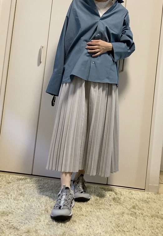 【ワークマン フィールドサンダルアドバンス】足首が見えるくらいのスカートと合わせると涼しげ！