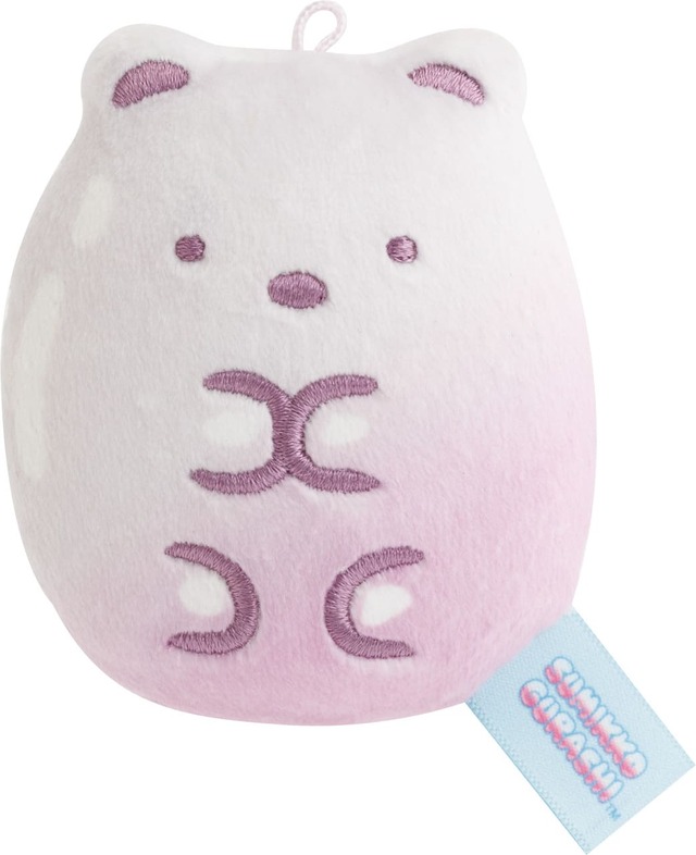 【すみっコぐらし『グミグミパーティー』】「ぶらさげぬいぐるみ」全3種、各1650円/ぬいぐるみにはループがついているのでお手持ちのボールチェーンと合わせればぬいぐるみだけでもぶらさげ可能