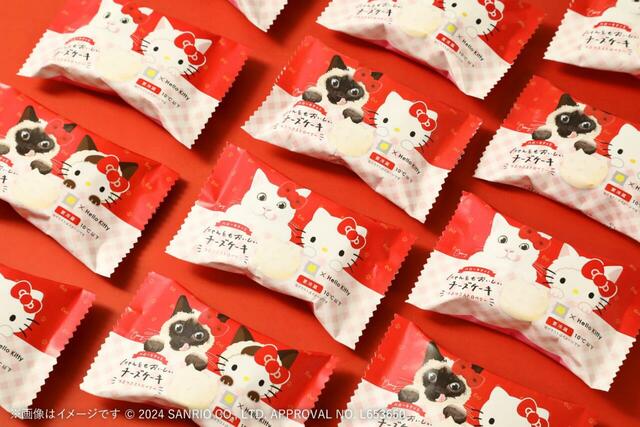 「ハローキティとにゃんともおいしいチーズケーキ～つぶつぶストロベリー～」＜価格：330円（税込）＞【「ねこねこ」と「ハローキティ」が初コラボ！可愛すぎる“にゃんともおいしいケーキ”や“限定トートバック”が手に入る♪】