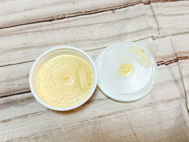 【カルディ ウィンターバッグ／バナナキャラメリゼ風クリーム】塗ればサクサク・焼けばパリサクの食感が楽しめる、パンのお供！