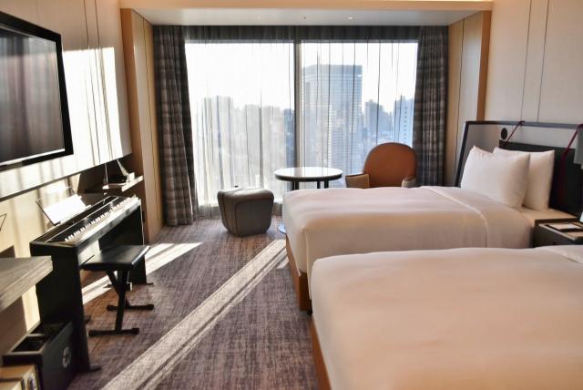 アーバンな景色を眺めながら、ピアノ演奏を収録……なんてアーティスト気分も味わえそう