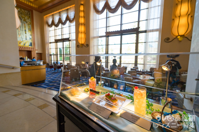 ディズニーアンバサダーホテル「ハイピリオン・ラウンジ」