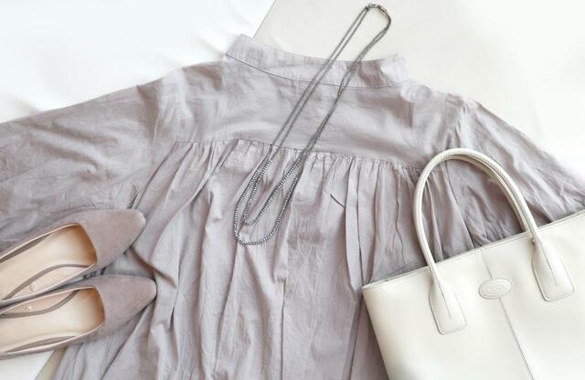 【DAY CLOSET 羽織れる2WAYパフスリーブナチュラルフレアシャツワンピ】前後を入れ替えるときちんと感UP！