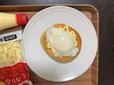 【成城石井 ホットビスケット エッグベネディクト風】温泉たまごを豪快にのっける