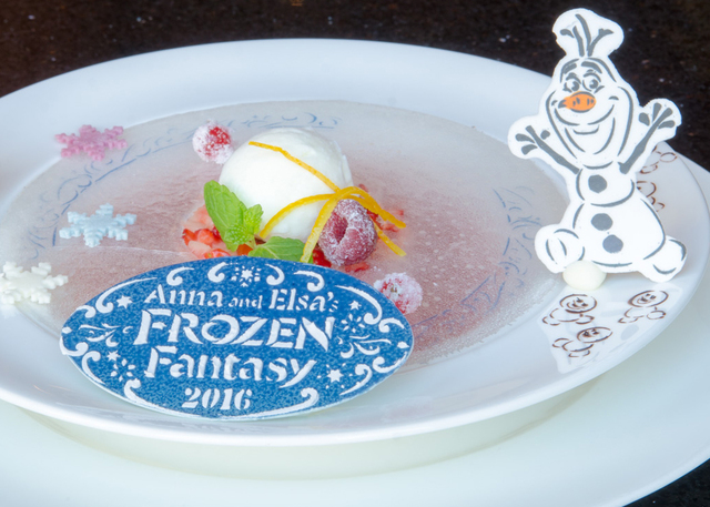 「ハイピリオン・ラウンジ」“アナとエルサのフローズンファンタジー”デザートセット|ディズニーアンバサダーホテル 2016年「アナとエルサのフローズンファンタジー」